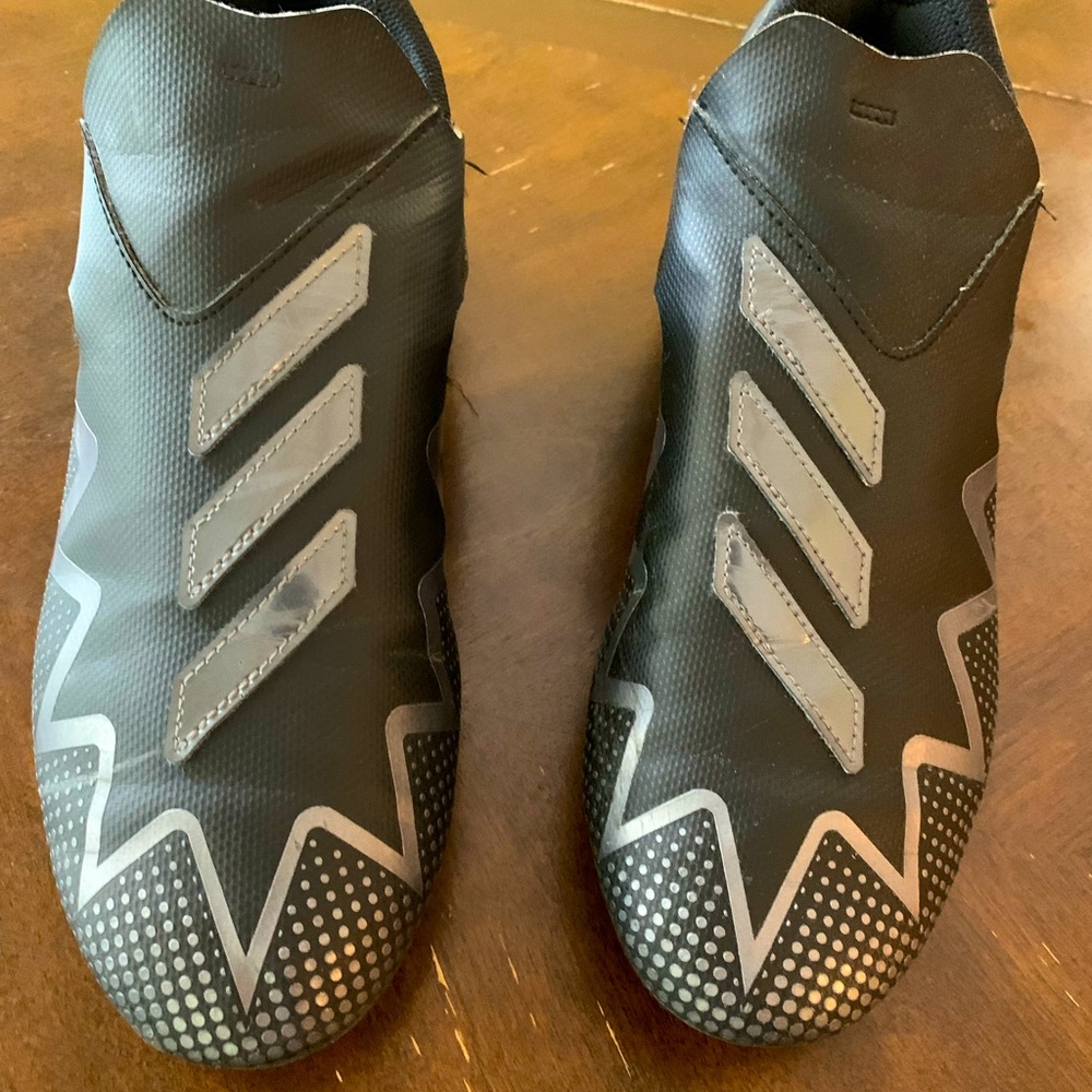 Football cheats size 8.5